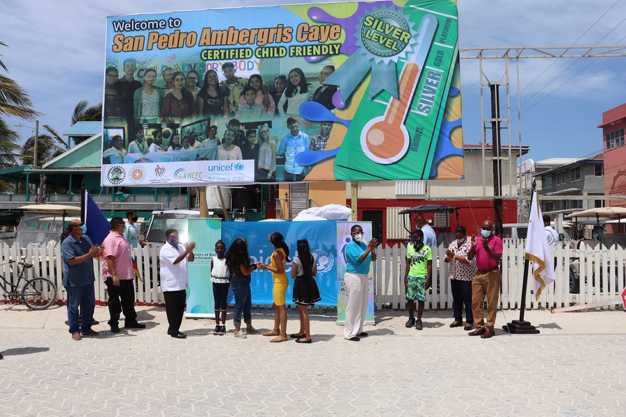 San Pedro SCFMI sign watchers
